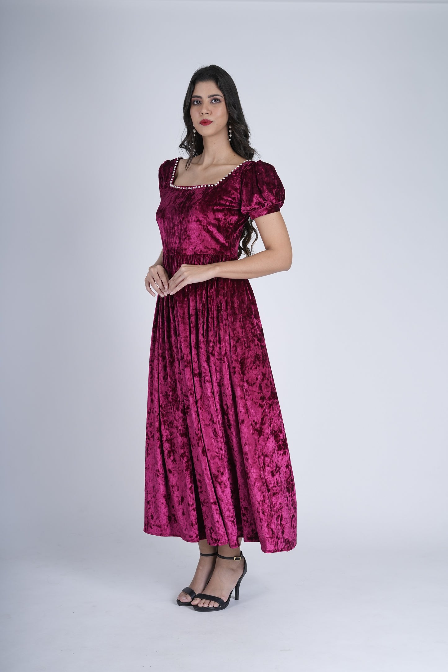 Crimson Square-Neck Velvet Dress with Puff Sleeves