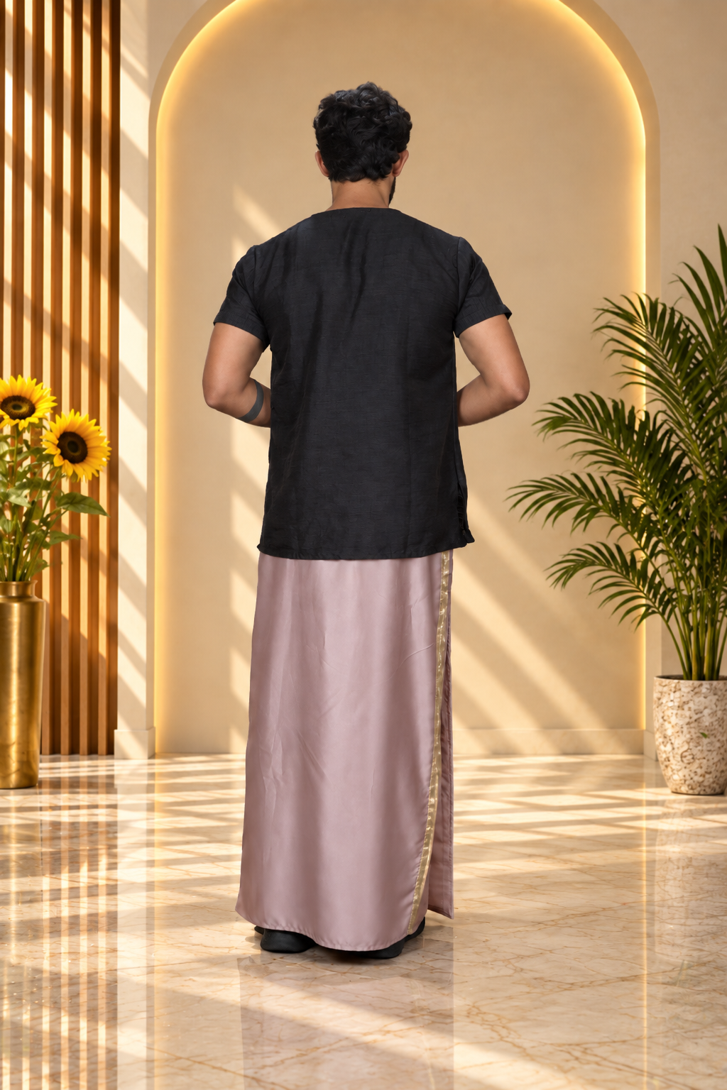 Men Light Mauve Colour Pajamalungi With Copper Zari Stripe