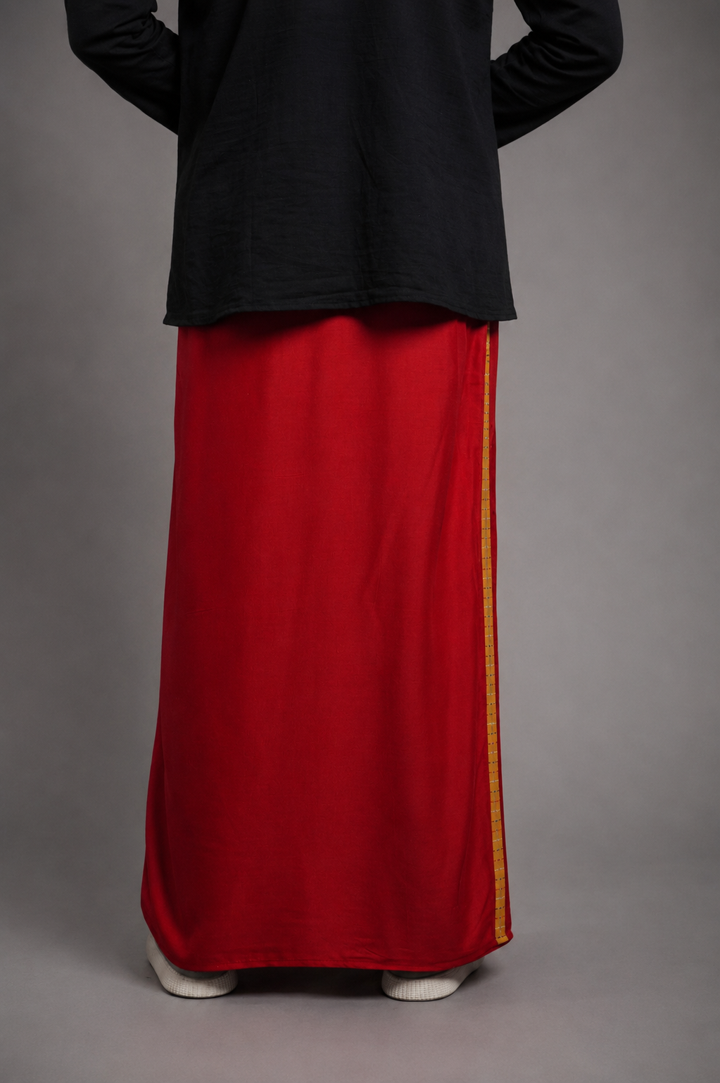 Men Red Colour Pajamalungi With Yellow Stripe Panel