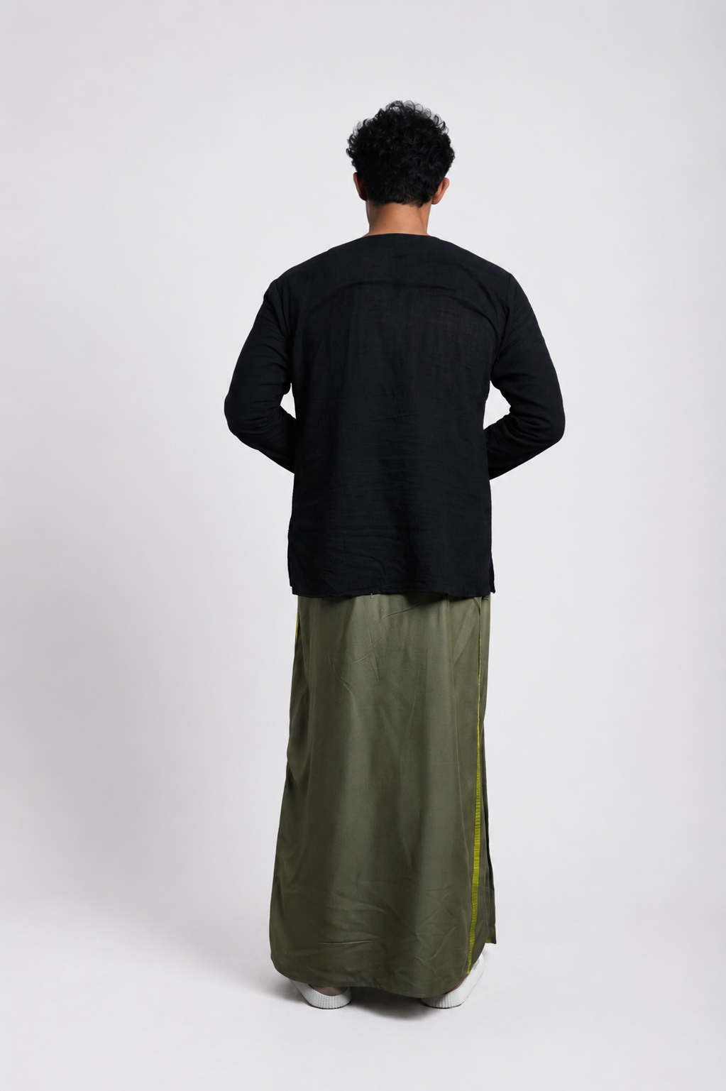 Men Olive Green Colour Pajamalungi With Green Textured Stripe Panel Pajamalungi