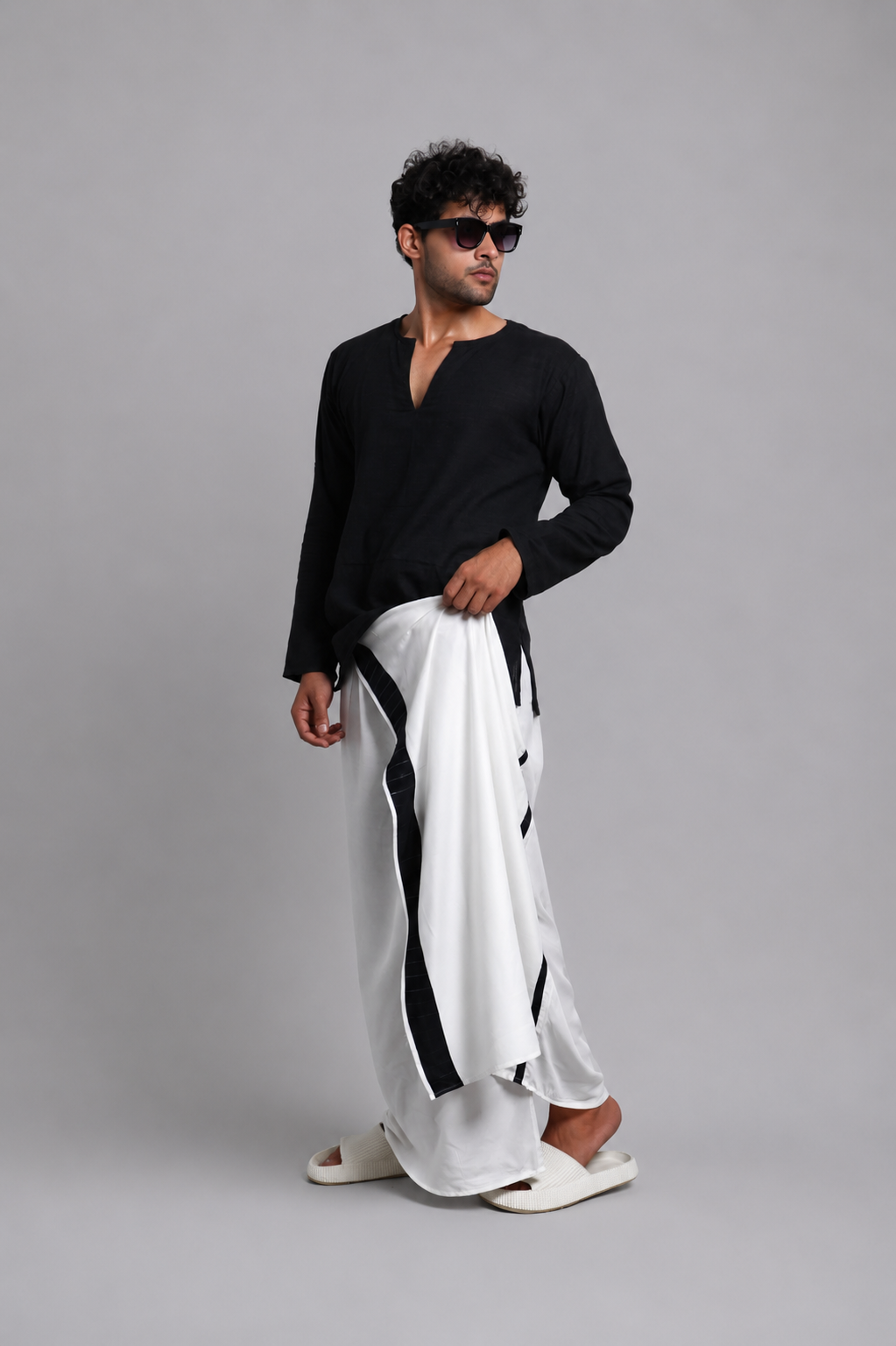 Men White Colour Pajamalungi With Textured Stripe Panel Pajamalungi