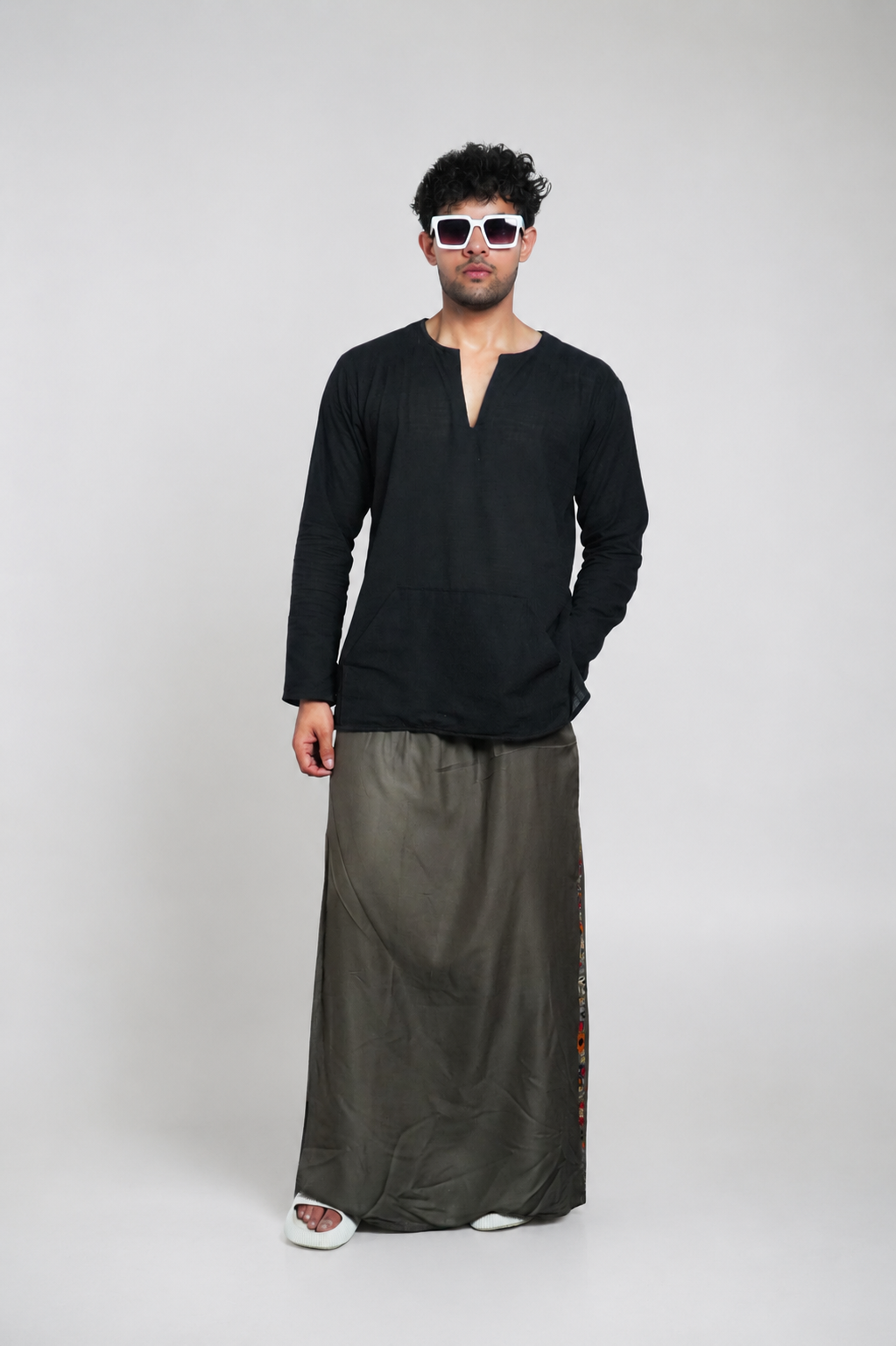 Men Charcoal Grey Colour With  Floral Border Stripe Panel Pajamalungi