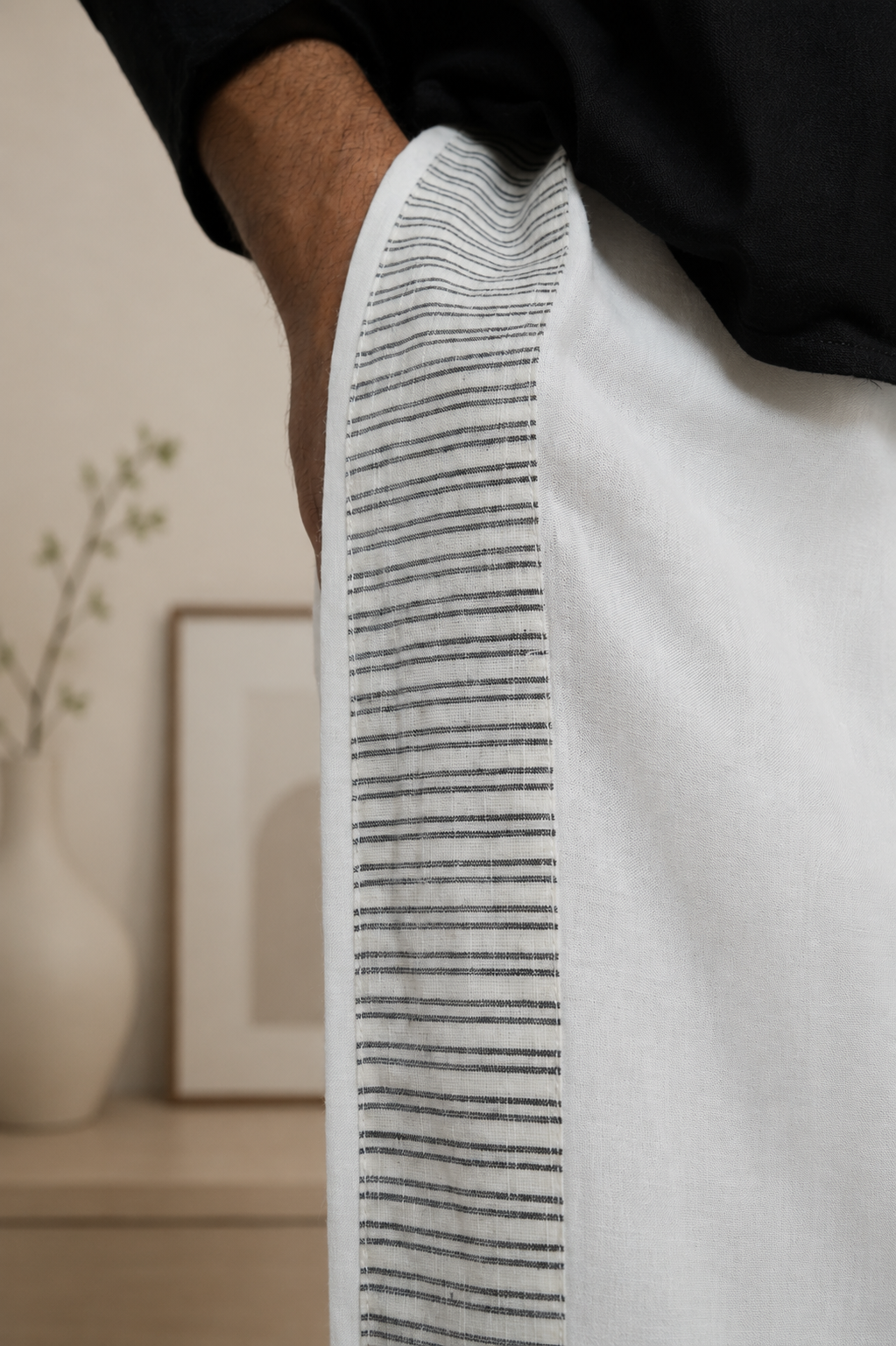 Men White Colour Pajamalungi With Silver Colour Textured Stripe Panel