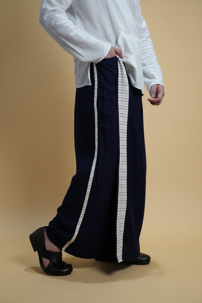 Men Navy Colour Rayon Pajamalungi With Black Stripe Panel
