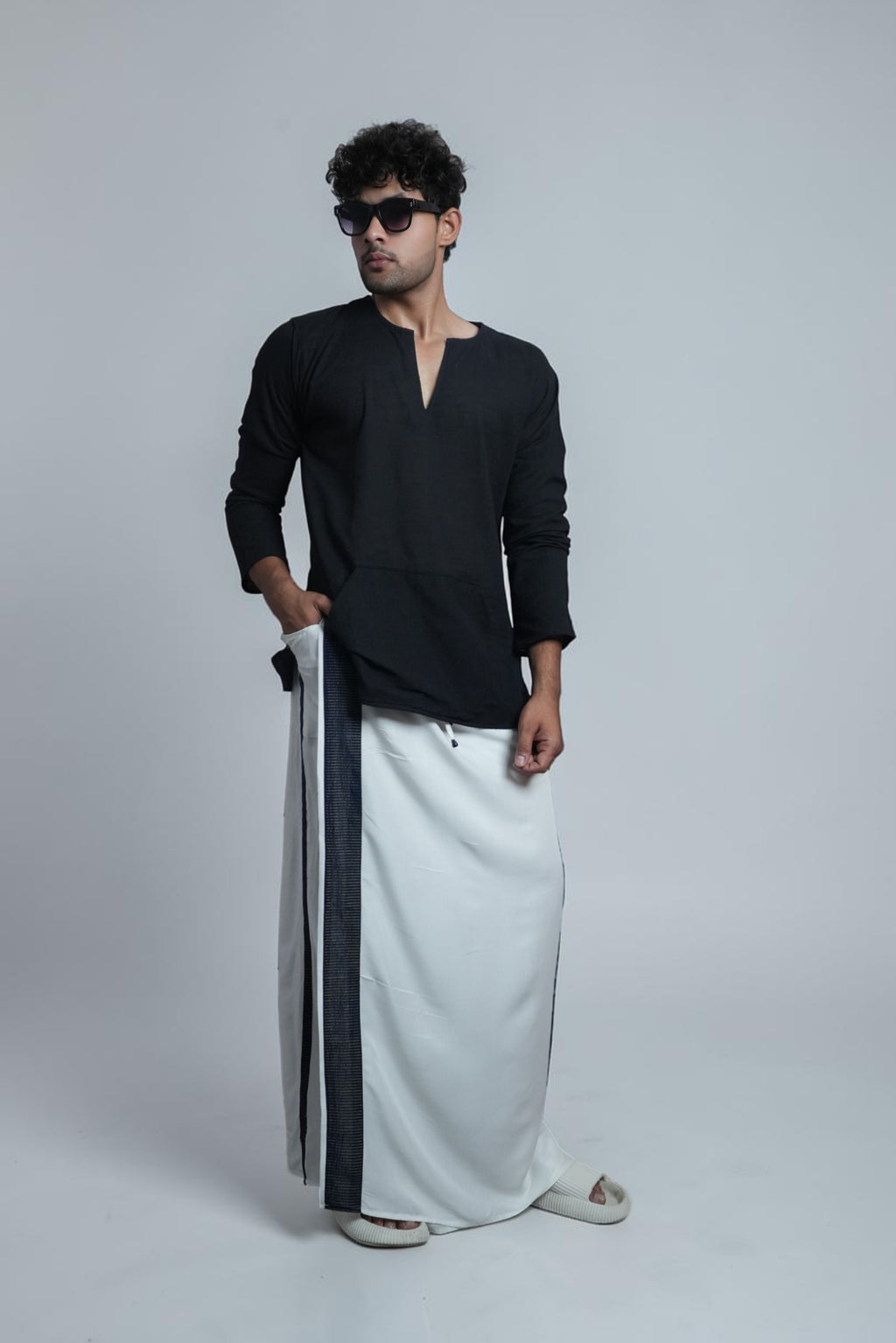 Men White  Colour Pajamalungi Navy Colour Textured Stripe Panel Pajamalungi