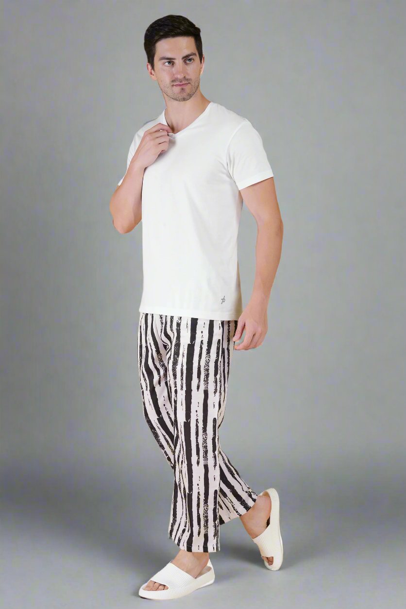 Rough Black Vertical Line Printed Gray Pajama