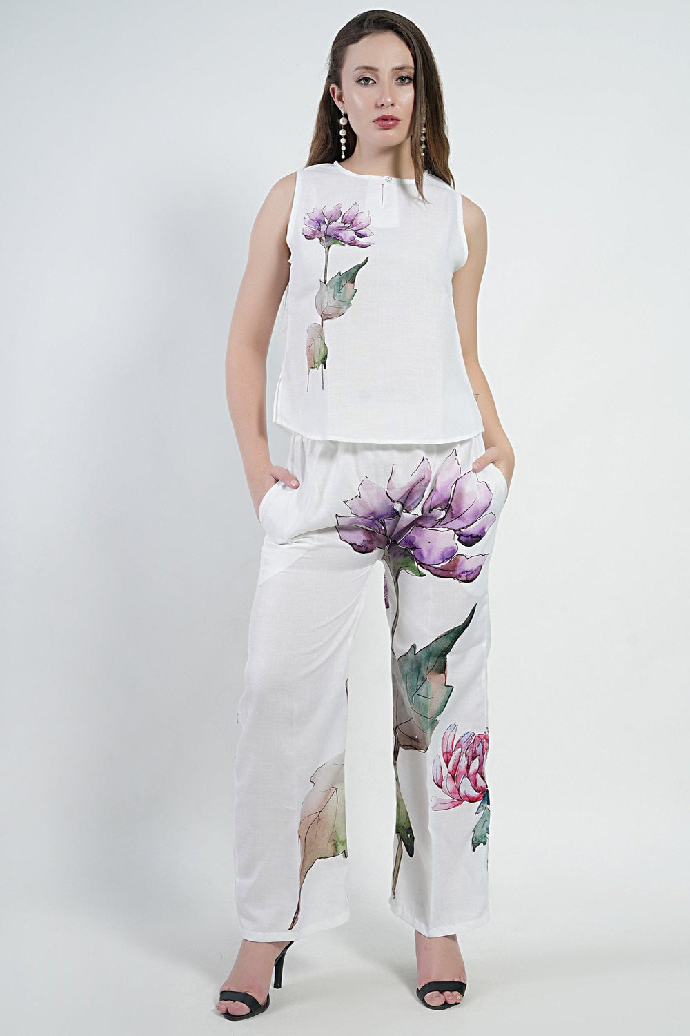 Sleeveless Floral Crew Neck Top in Premium Poly Linen