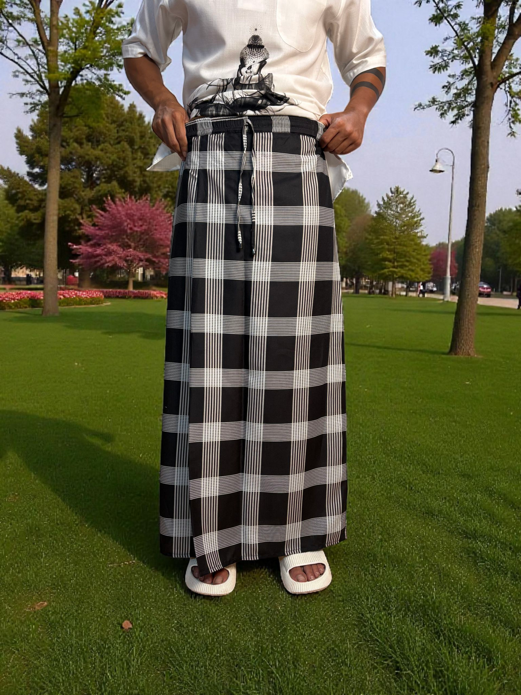 Black and white check pajamalungi for men