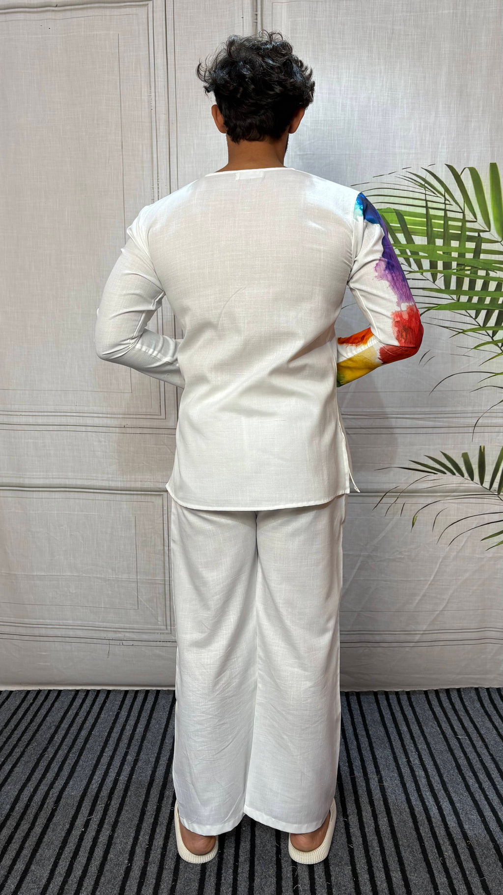 Men’s White Multicolor Abstract Print Kurta