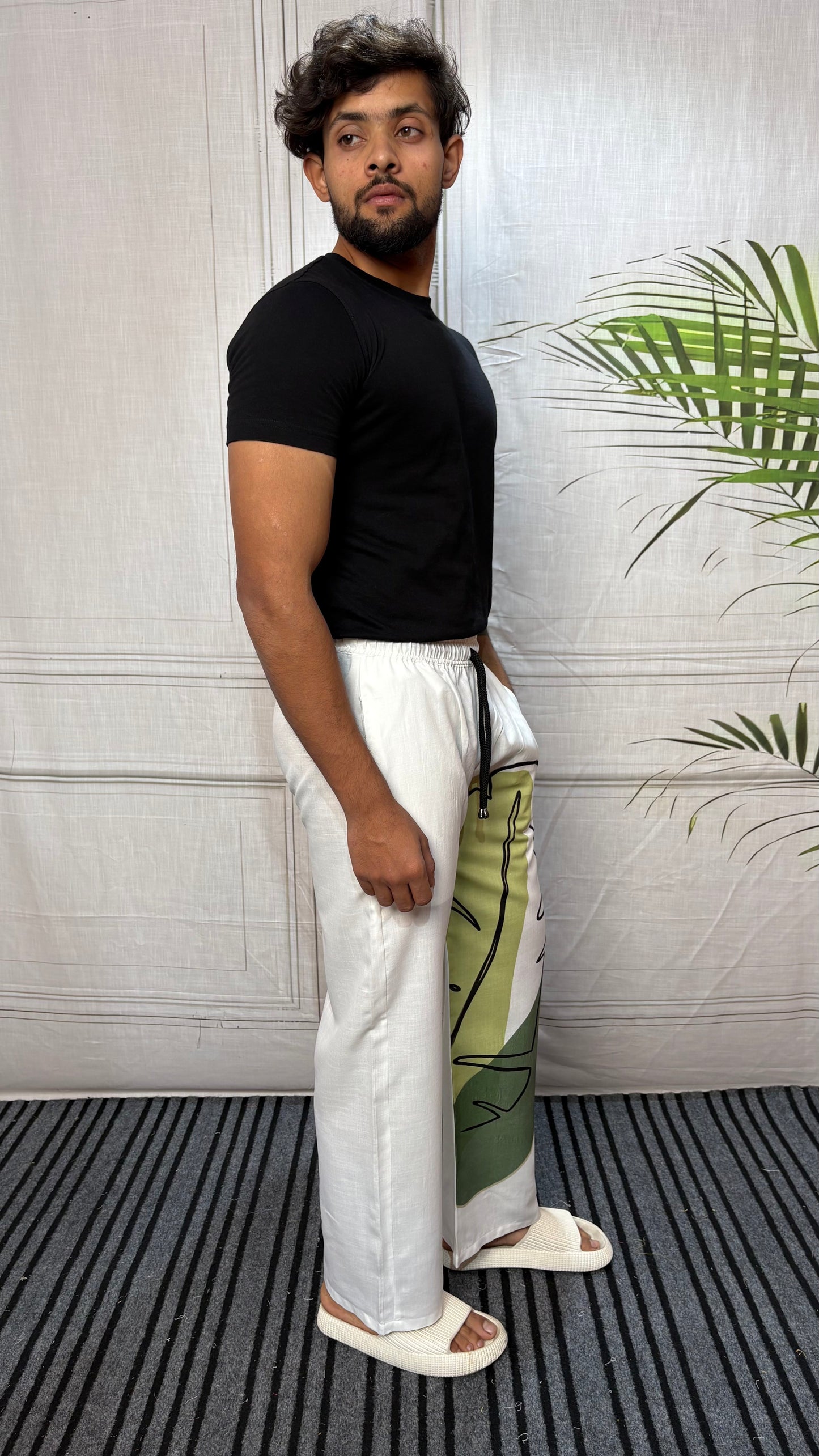 Men White  Leafline Print Pajama