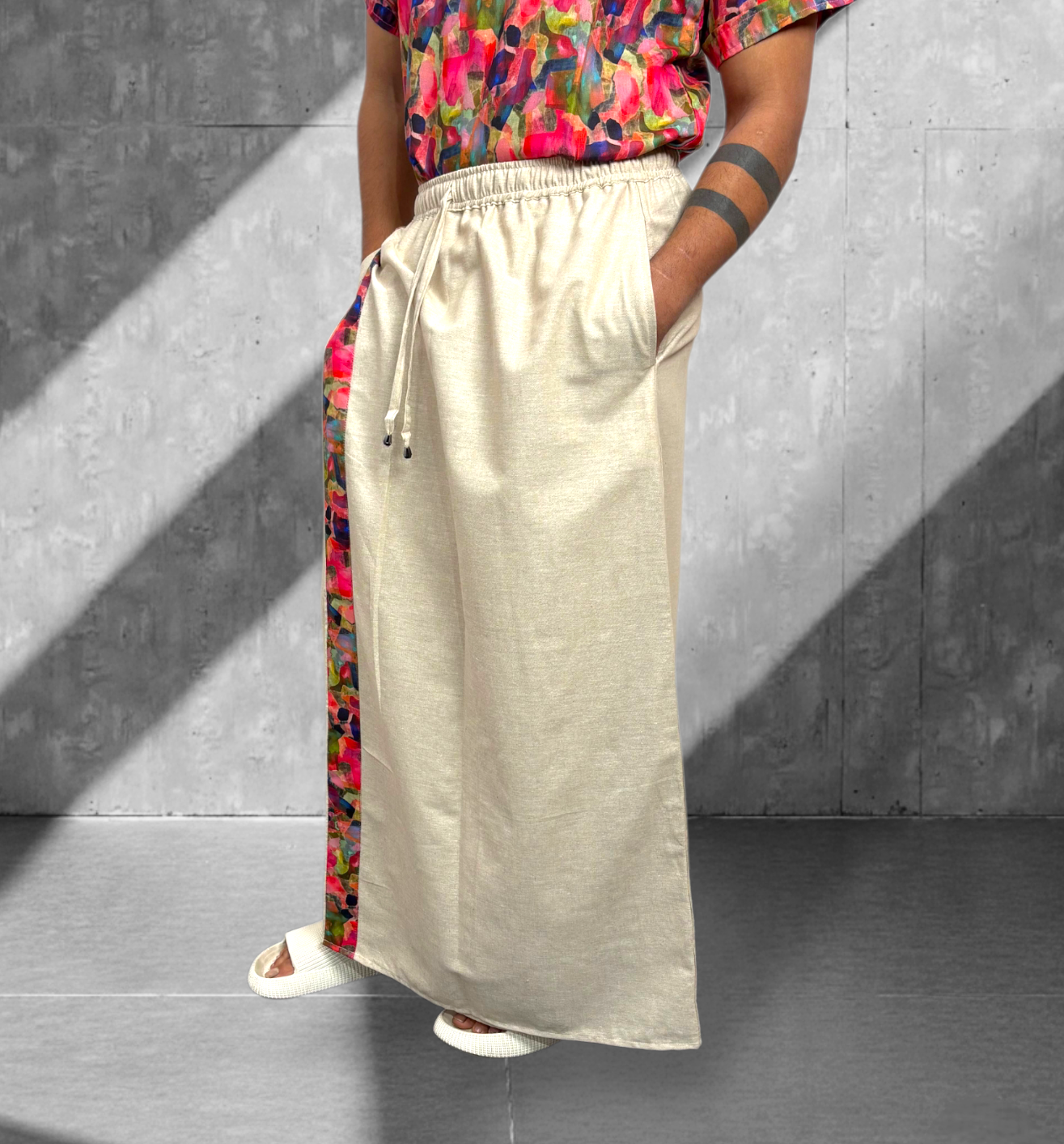 Men Beige Color With Signature Stripe Pajamalungi