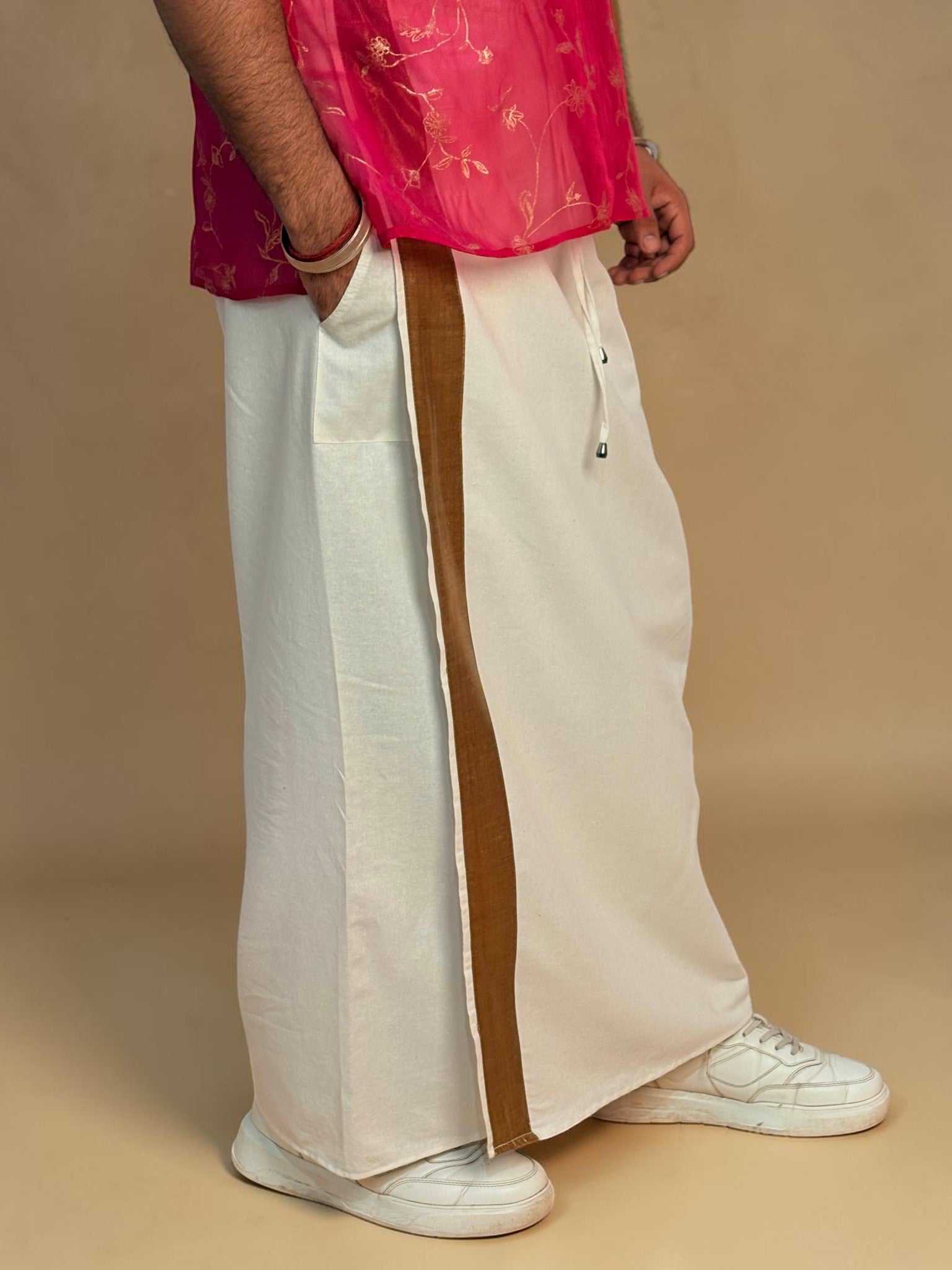 Men White Color With Copper Zari Stripe Pajamalungi