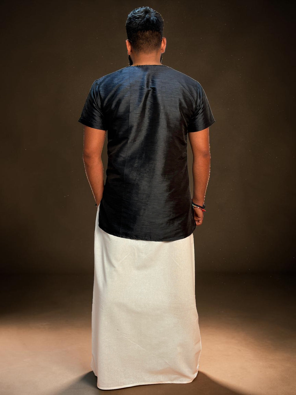 Men White Color With Black Zari Stripe Pajamalungi
