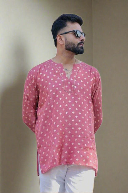 Gulaabi Nazm Kurta