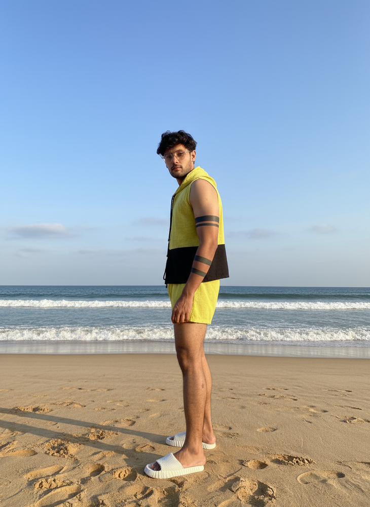 
                      
                        Men's 100% cotton beach wear sleeve less hooded top and short set
                      
                    