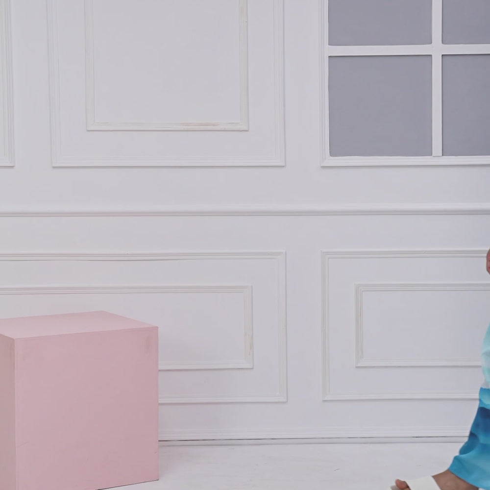 
                      
                        Load and play video in Gallery viewer, AQUA Print Pajamalungi
                      
                    