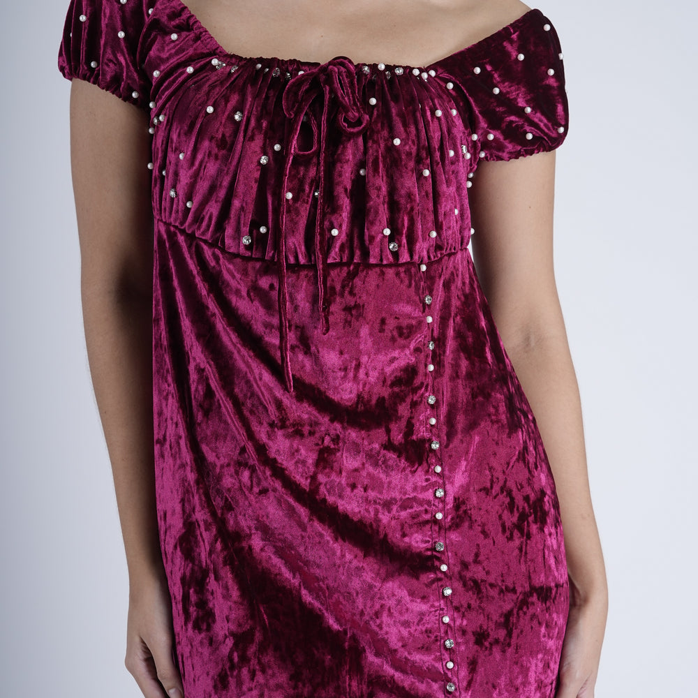 
                      
                        Load and play video in Gallery viewer, Berry Off-Shoulder Velvet Dress
                      
                    