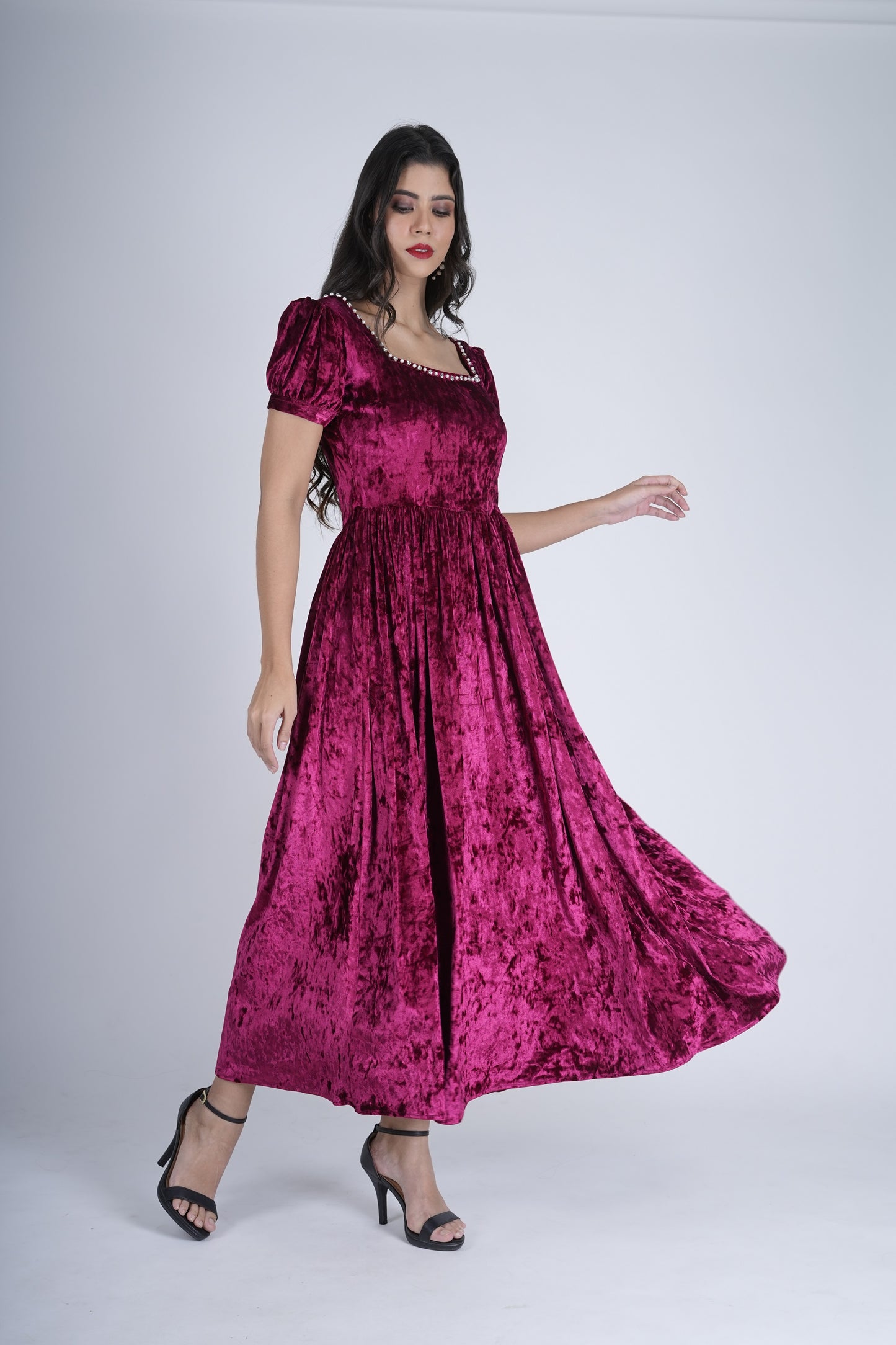 Crimson Square-Neck Velvet Dress with Puff Sleeves